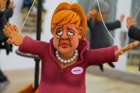 Marionet van Angela Merkel