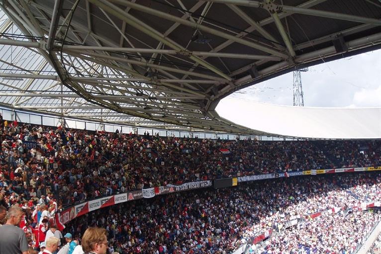 Journalisten vergeten de waarheidsvinding bij wanbeleid Feyenoord image