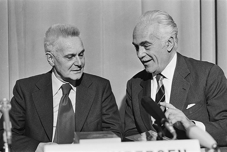 Een kritische blik op de rol van Jan Tinbergen in het Indonesië van Suharto image