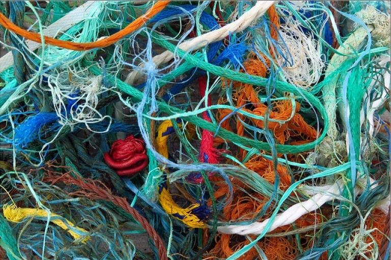 Oceanen meer gebaat bij plastic verbranding dan recycling image